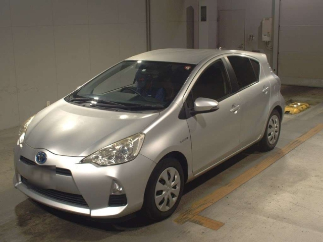 TOYOTA AQUA 2014