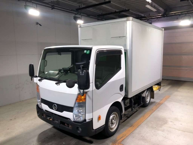 NISSAN ATLAS 2017