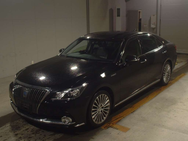 TOYOTA CROWN 2017