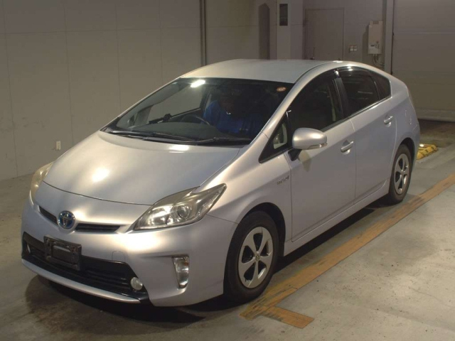TOYOTA PRIUS 2013