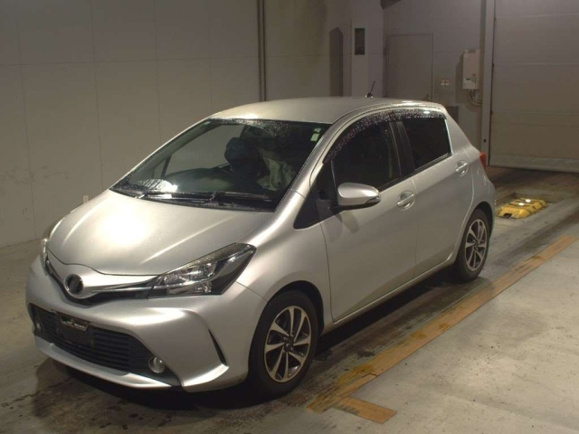 TOYOTA VITZ 2014