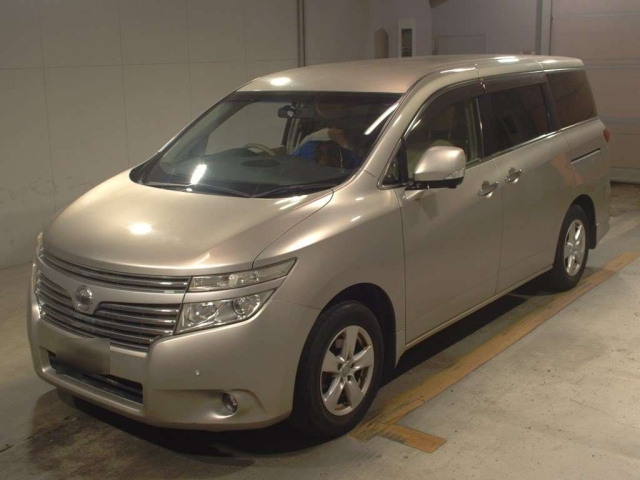NISSAN ELGRAND 2010