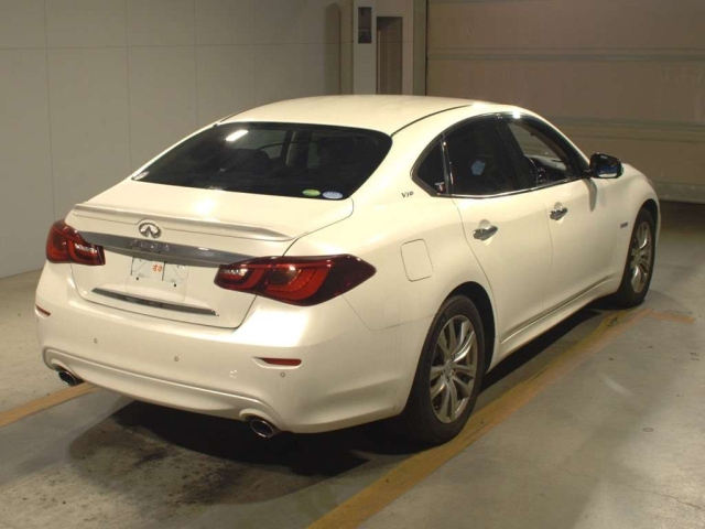 NISSAN FUGA 2016