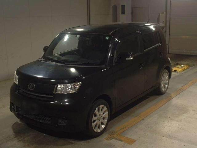 TOYOTA BB 2016