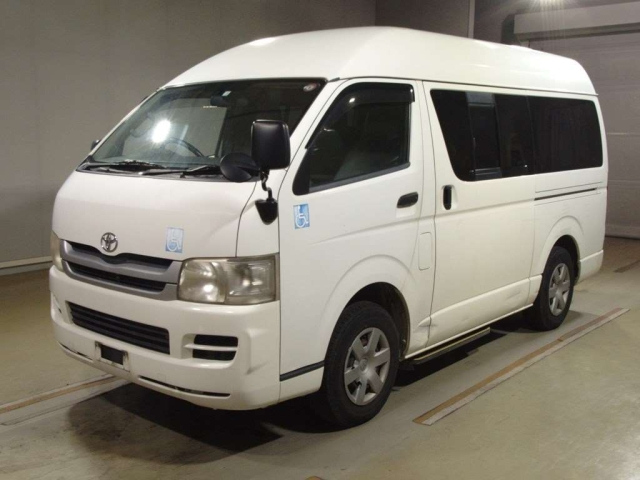 TOYOTA HIACE VAN 2009