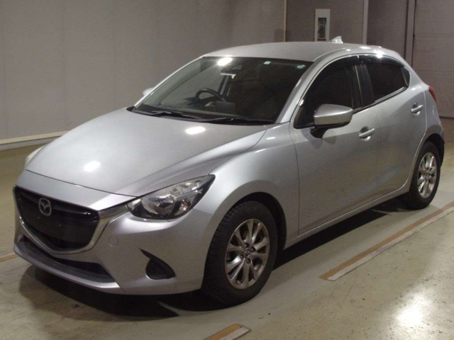 MAZDA DEMIO 2020