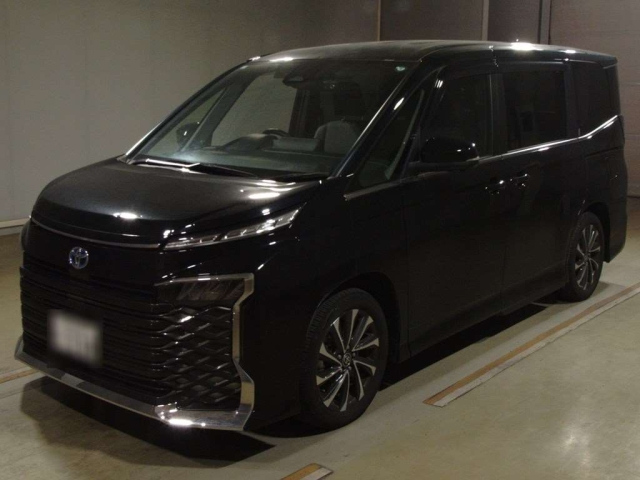 TOYOTA VOXY 2023