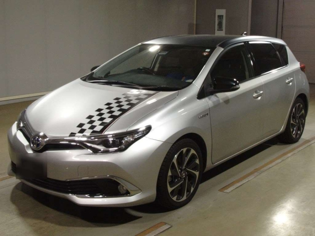 TOYOTA AURIS 2016