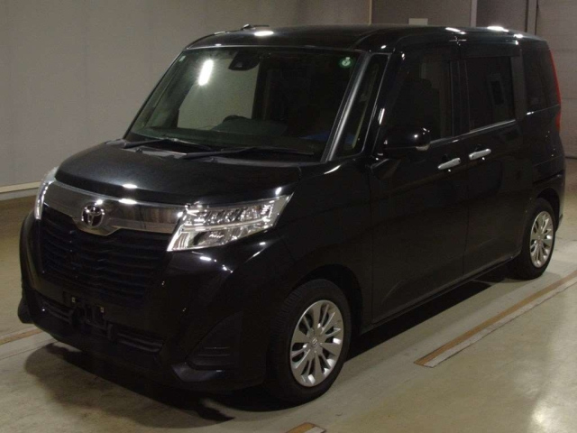 TOYOTA ROOMY 2016