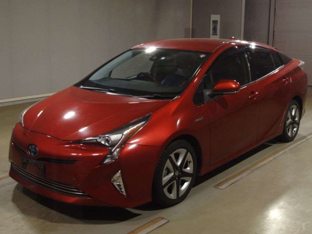 TOYOTA PRIUS 2016