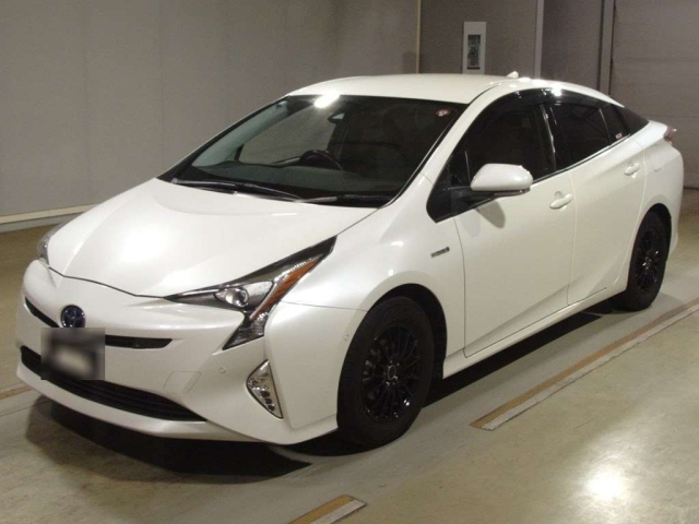 TOYOTA PRIUS 2018