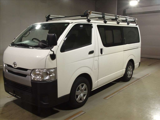 TOYOTA REGIUS ACE VAN 2017