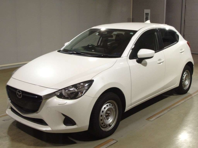 MAZDA DEMIO 2018