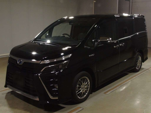TOYOTA VOXY 2019