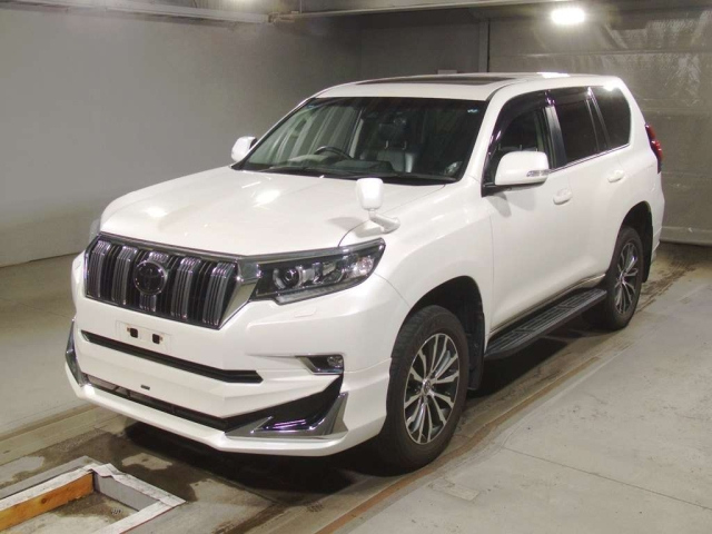 TOYOTA LAND CRUISER PRADO 2019