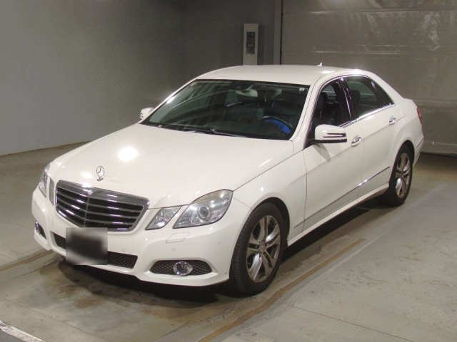 MERCEDES BENZ E CLASS 2010