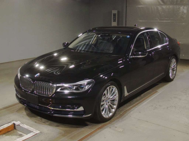 BMW 7 SERIES