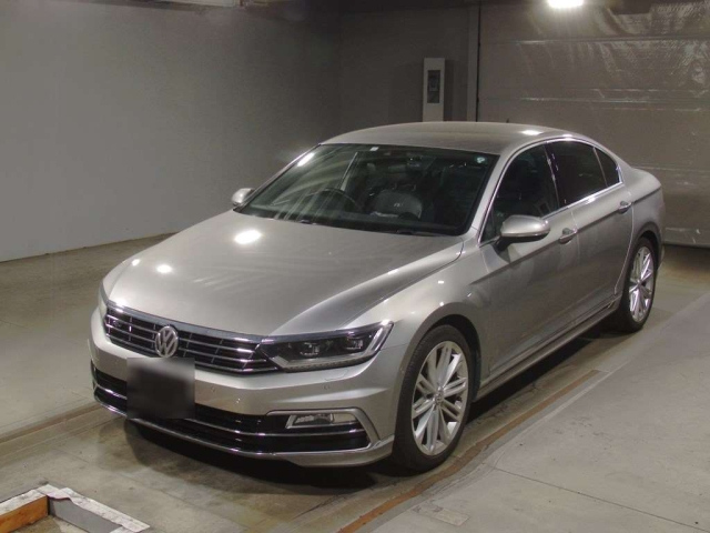 VOLKSWAGEN PASSAT 2016
