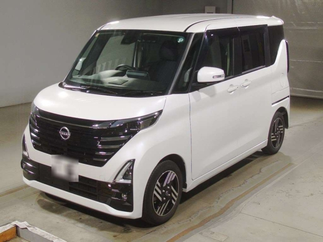 NISSAN ROOX 2023