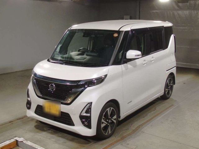 NISSAN ROOX 2021