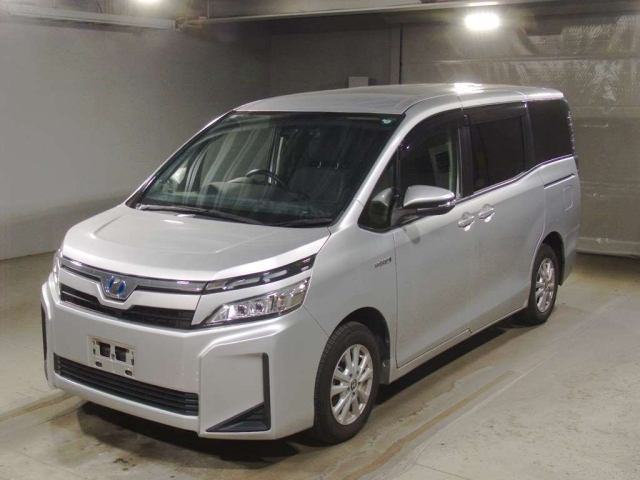 TOYOTA VOXY 2019