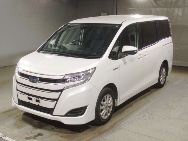 TOYOTA NOAH 2019