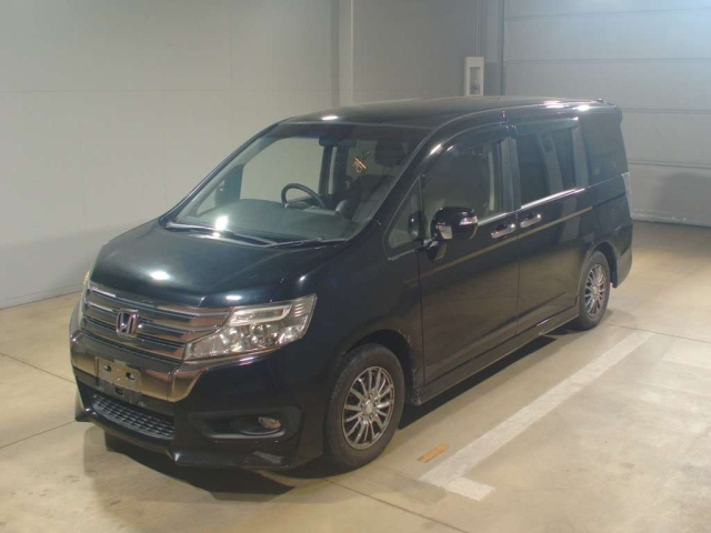 HONDA STEP WAGON 2013