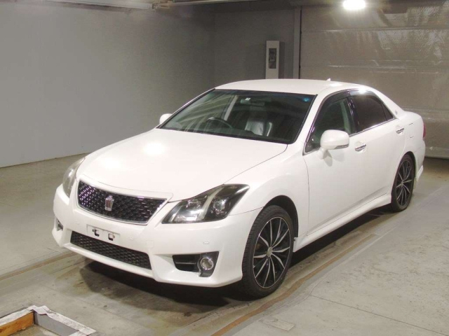 TOYOTA CROWN 2011