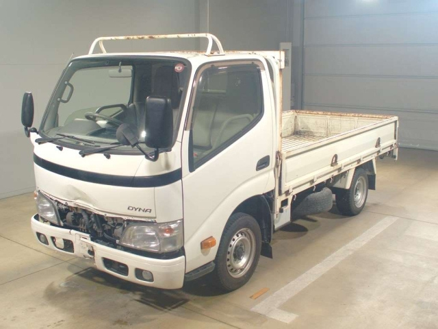 TOYOTA DYNA
