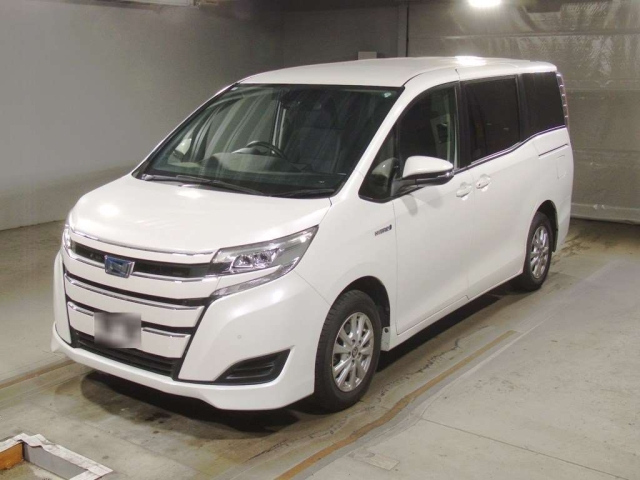 TOYOTA NOAH 2019