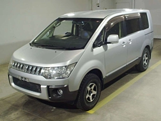 MITSUBISHI DELICA D5 2014