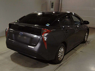 TOYOTA PRIUS 2017