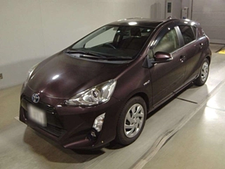 TOYOTA AQUA 2015