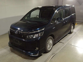 TOYOTA VOXY 2014