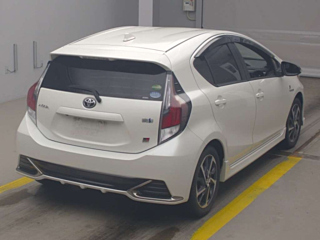 TOYOTA AQUA 2019