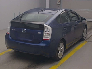 TOYOTA PRIUS 2011