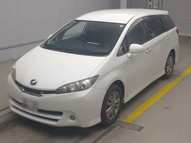 TOYOTA WISH 2012