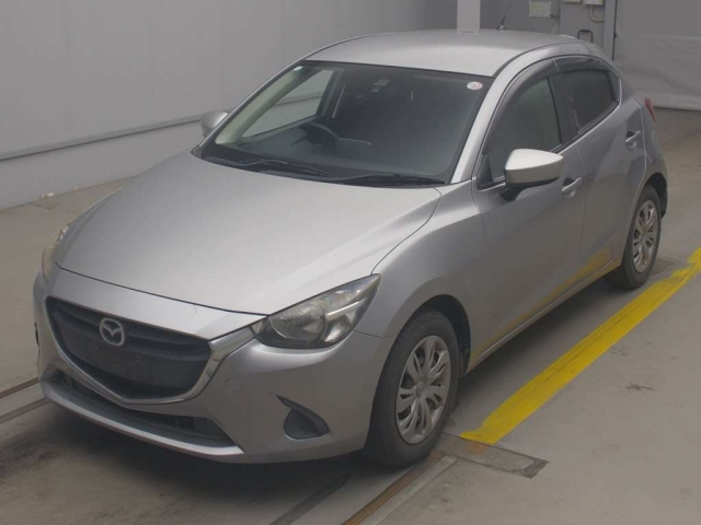 MAZDA DEMIO 2016