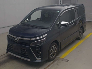 TOYOTA VOXY 2021