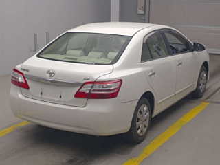 TOYOTA PREMIO 2014
