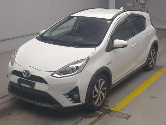 TOYOTA AQUA 2018
