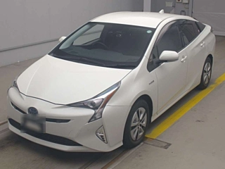 TOYOTA PRIUS 2016