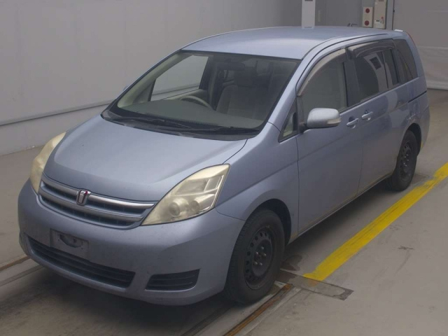 TOYOTA ISIS 2010
