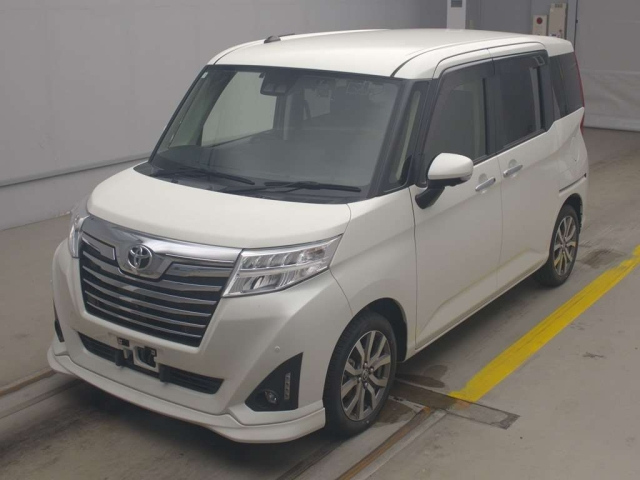 TOYOTA ROOMY 2020
