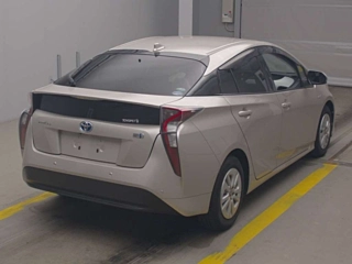 TOYOTA PRIUS 2016