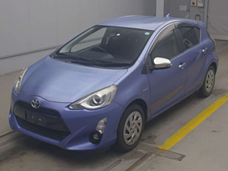 TOYOTA AQUA 2016