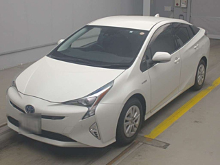 TOYOTA PRIUS 2018