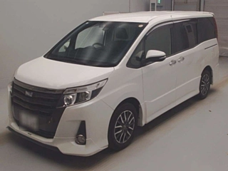 TOYOTA NOAH 2017