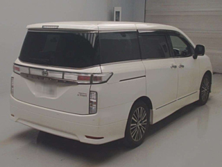 NISSAN ELGRAND 2017
