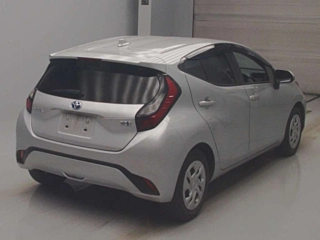 TOYOTA AQUA 2022